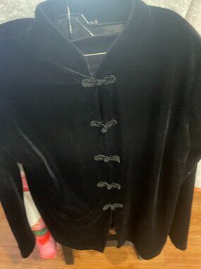 Vintage Clio Black VelvetTop, Mandarin Collar Frog Closure Knots